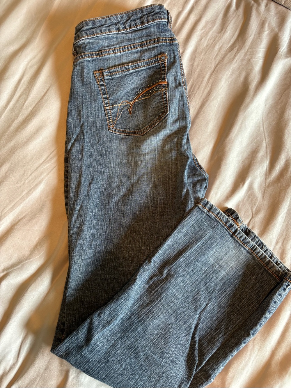 Aura Women's Boot Cut Jeans in Faded Blue Denim